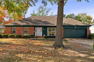 110 Hillcrest Rd, Belton, MO 64012
