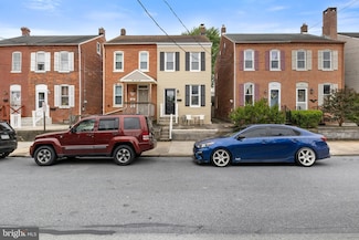 846 Blunston St, Columbia, PA 17512
