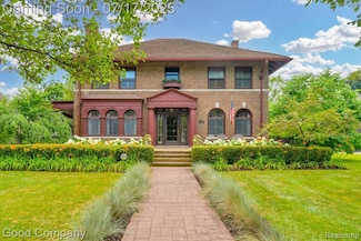1169 W Boston Blvd, Detroit, MI 48202