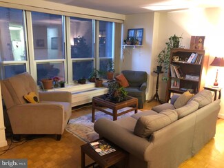 224 30 W Rittenhouse Square Unit 701, Philadelphia, PA 19103