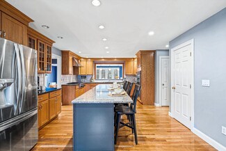 7 Davis Park, Plaistow, NH 03865