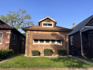 7949 S Manistee Ave, Chicago, IL 60617