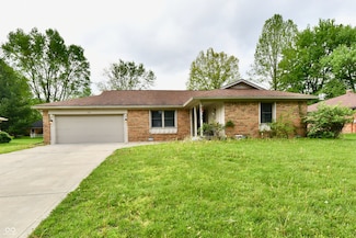135 Hickory Ct, Greenwood, IN 46142