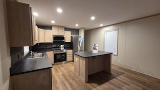 21 Rex Aire Ct, Arnold, MO 63010