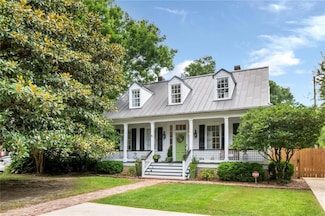 2009 Old Shell Rd, Mobile, AL 36607