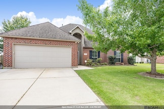 41165 New Orleans Dr, Sorrento, LA 70778