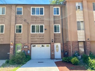 821 Lindenwood Dr, Pittsburgh, PA 15234