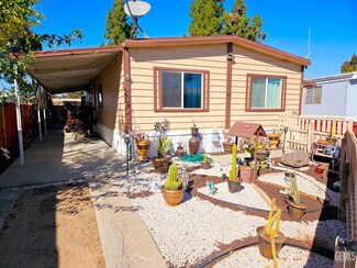 6601 Eucalyptus Dr Unit 164, Bakersfield, CA 93306