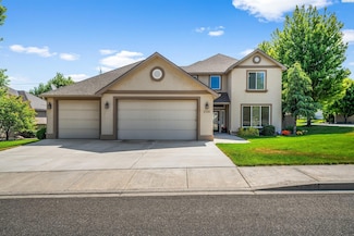 1705 S Edison St, Kennewick, WA 99338