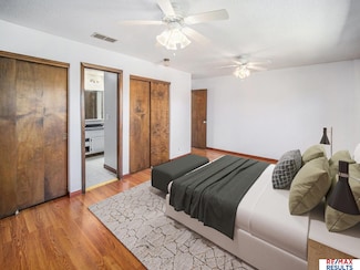 7006 Shamrock Rd, Lincoln, NE 68506