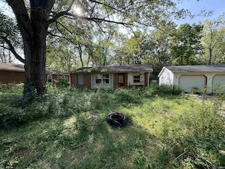 903 S Tennessee Ave, Muncie, IN 47302