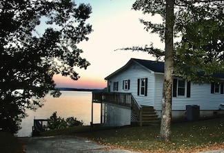 2298 Singleton Creek Rd, Liberty Hill, SC 29074