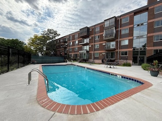 334 Cherokee Ave Unit 407, Saint Paul, MN 55107