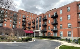 5200 S Ellis Ave Unit 202, Chicago, IL 60615