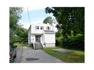 3 Lovell Ave, Warwick, RI 02889