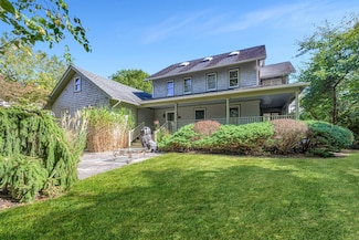 45 Coves End Ln, Sag Harbor, NY 11963