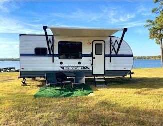 1322 Clear Lake Rd, Highlands, TX 77562