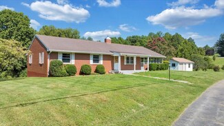 1425 S Main St, Rocky Mount, VA 24151