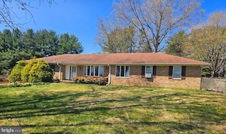 17208 Hunter Green Rd, Upperco, MD 21155