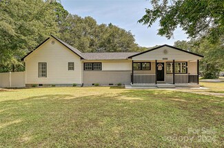 1156 Longview Rd, Rock Hill, SC 29732