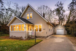 1904 W North St, Kalamazoo, MI 49006