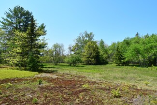 680 the Shore Rd, Castine, ME 04421