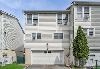 651 Plaza Ave, Mamaroneck, NY 10543