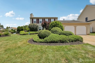 6 Wintergreen Ave E, Edison, NJ 08820