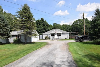 162 E Mountain Rd, Newport, NH 03773