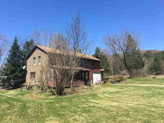 346 Middle St, Island Pond, VT 05846