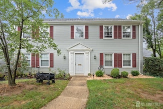 137 Plymouth Ln, Monroe Township, NJ 08831