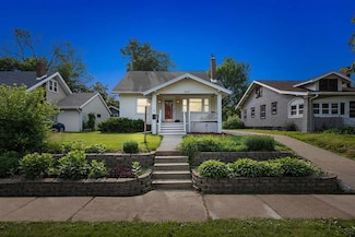 2607 B Ave NE, Cedar Rapids, IA 52402
