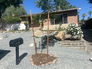 4156 Aralia Rd, Altadena, CA 91001