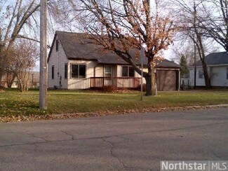 1005 Getty St S, Sauk Centre, MN 56378