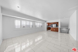 148 S Reeves Dr Unit 4, Beverly Hills, CA 90212