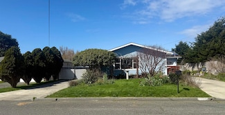 1054 Lauff Ave, Crescent City, CA 95531