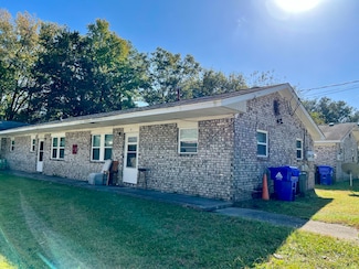 1537 N Avalon Cir, Charleston, SC 29407