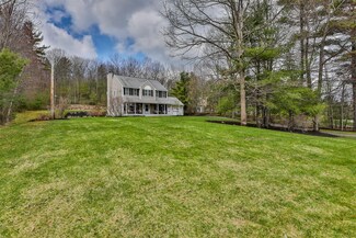 58 Laurelcrest Dr, Brookline, NH 03033