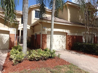 3915 Tree Top Dr, Weston, FL 33332