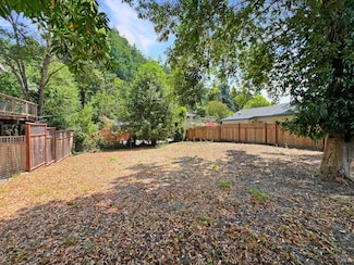 17754 Orchard Ave, Guerneville, CA 95446
