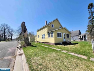 119 E Michigan Ave, Gilbert, MN 55741