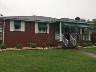 127 S Quarry St, Mount Pleasant, PA 15666