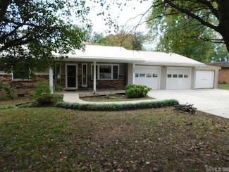 924 E 1st St, Mountain Home, AR 72653