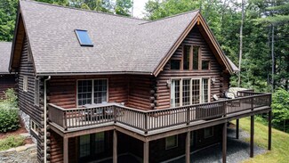 14 Hartness Way, Hartford, VT 05001