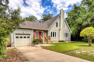 107 Live Oak Ct, Atlantic Beach, NC 28512
