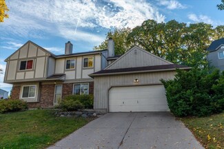 107 Grand Canyon Dr, Madison, WI 53705