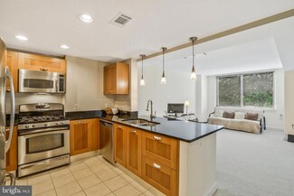 2451 Midtown Ave Unit 207, Alexandria, VA 22303