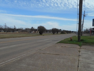 2020 S Arkansas St, Springhill, LA 71075