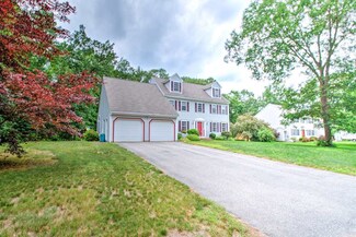 29 Partridge Ln, Plaistow, NH 03865