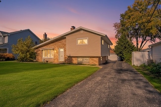 251 W Armitage Ave, Elmhurst, IL 60126